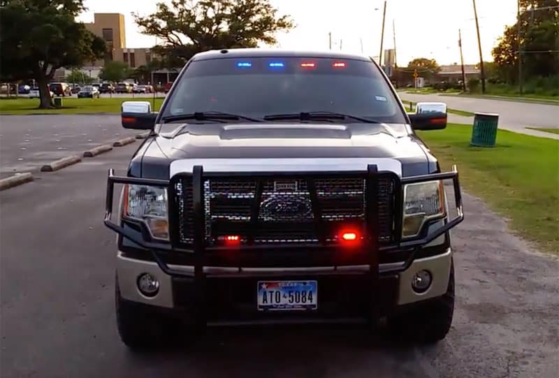is it legal to have colored lights on your truck
